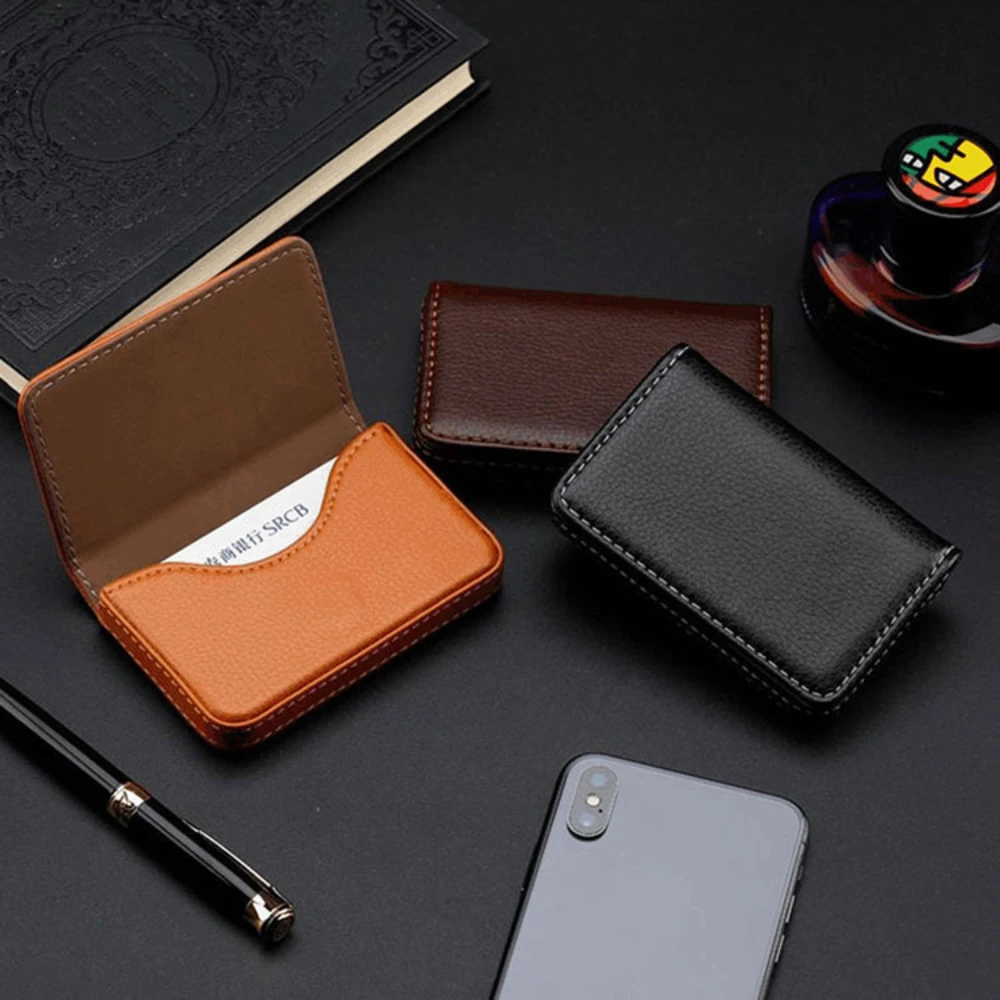 サイズ調整可能なステッチ入りPUレザー製クレジットカードホル - Card Top Loader のレビューと価格